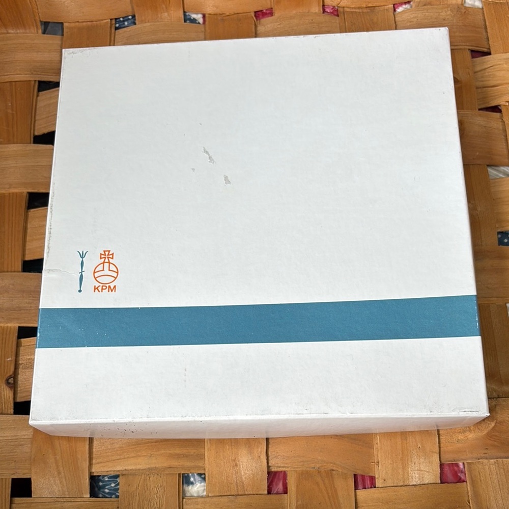 KPM Berlin White and Blue Box